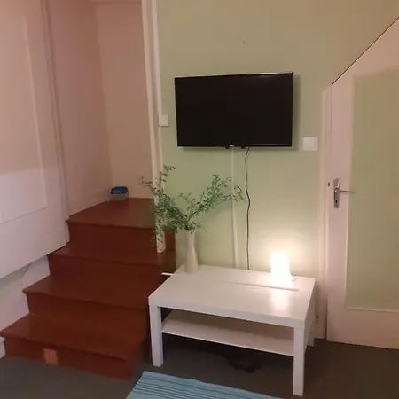 Thistle Mialet (Dordogne)