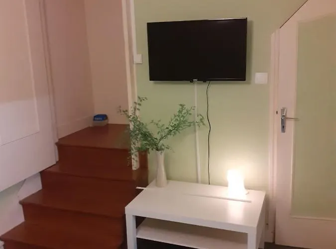 Thistle Mialet (Dordogne)